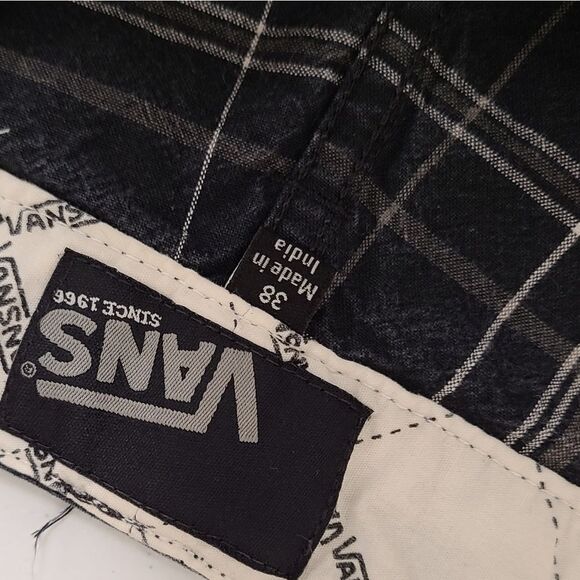 Men's Vans Board Shorts size 38 - Picture 5 of 5